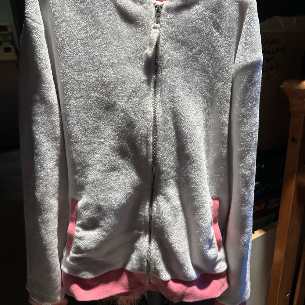 Universal Studios “Fluffy” the unicorn White and Pink Kids Hoodie